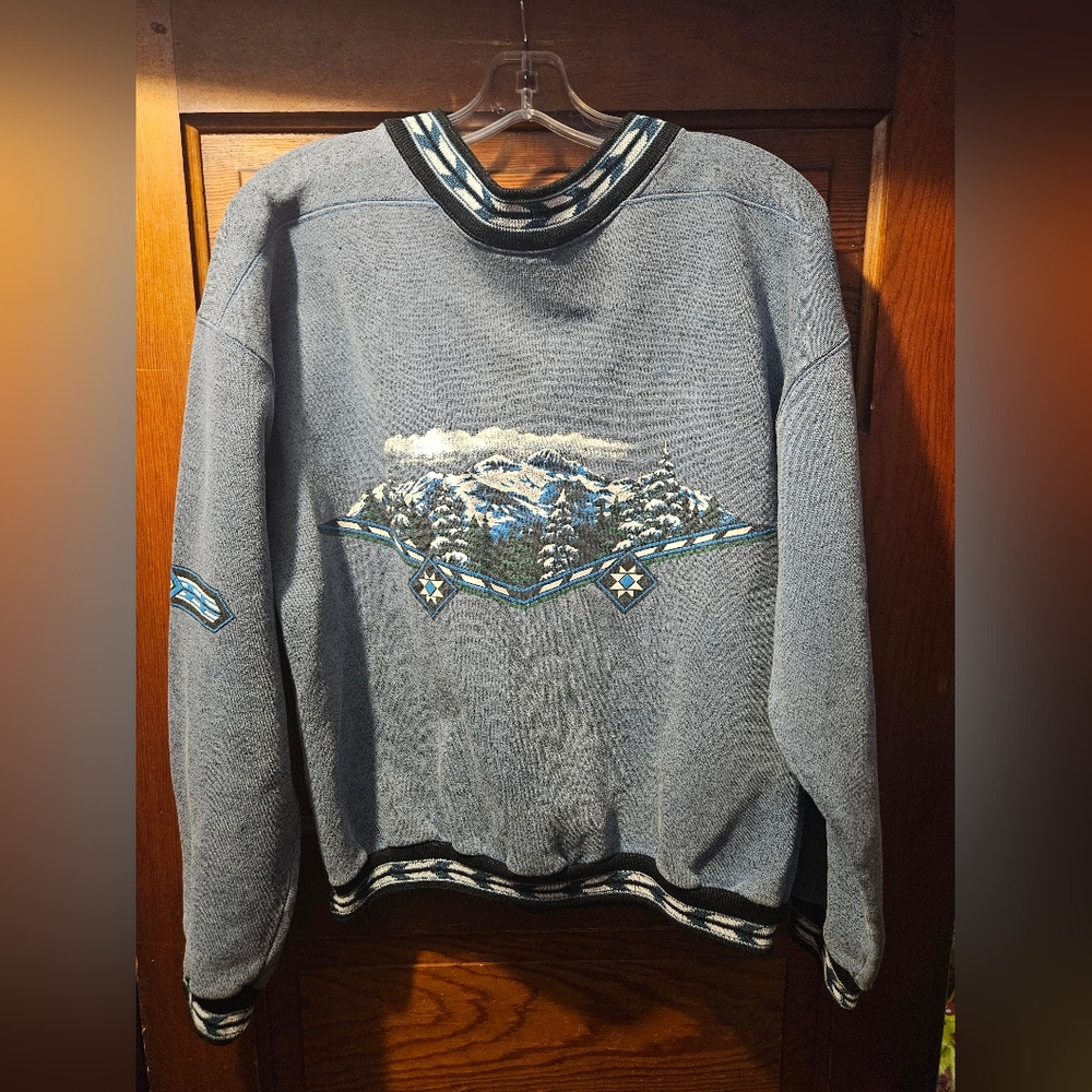 Vintage 90's Arctic Adventure Blue Crewneck Sweatshirt with Mountain Scene